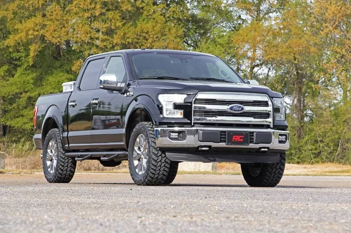 Rough Country 2 Inch leveling Kit | Ford F-150 (14-26)/Raptor (19-20)