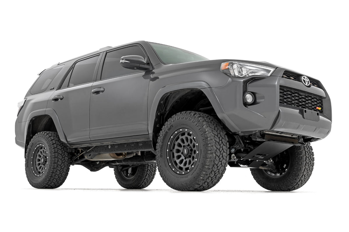 Rough Country 4.5 Inch Lift Kit | Toyota 4Runner 2WD/4WD (2015-2020)