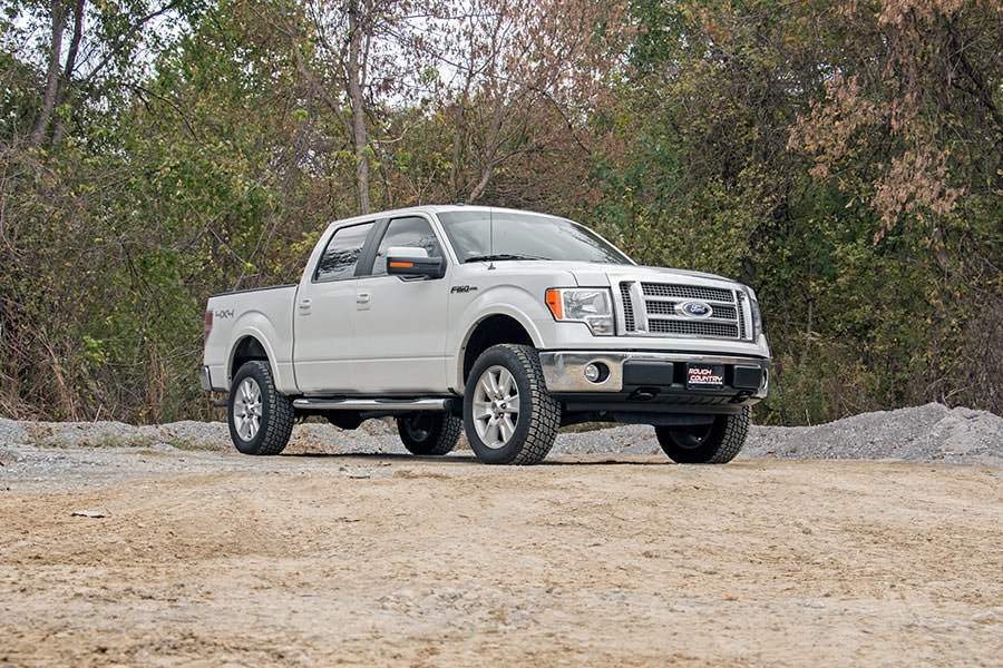 Rough Country 2 Inch Lift Kit | Lifted Struts | Ford F-150 4WD (2009-2013)