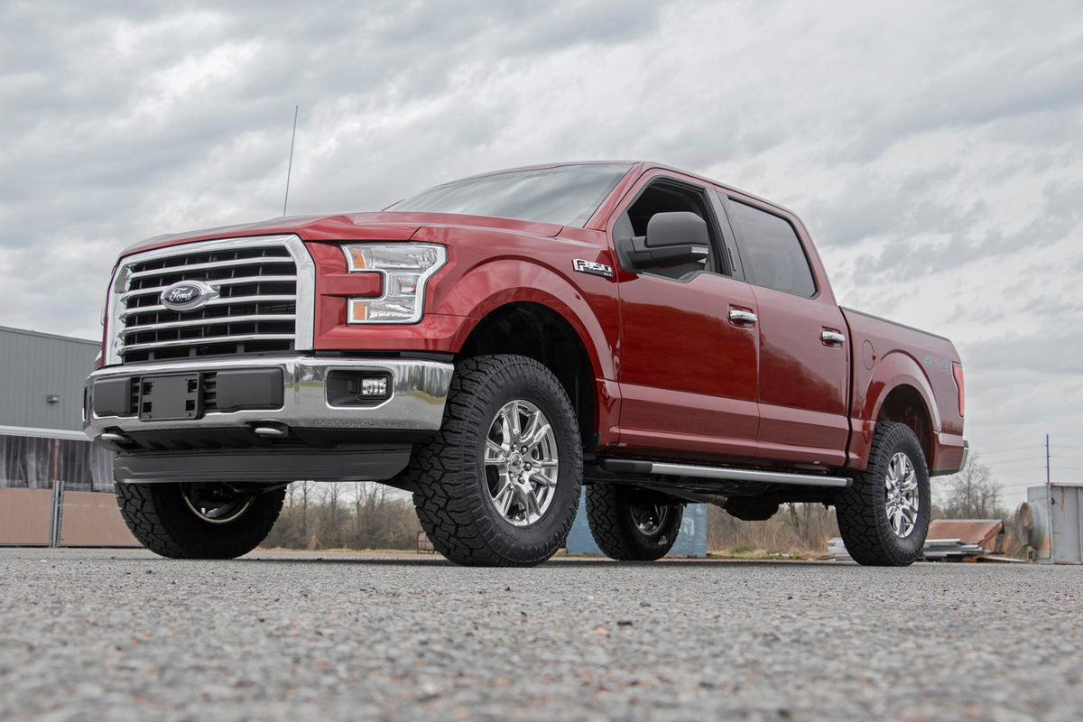 Rough Country 2 Inch Lift Kit | Ford F-150 2WD/4WD (2014-2020)