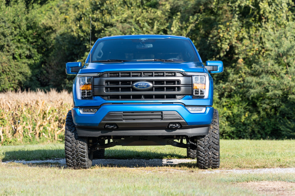 Rough Country 6 Inch Lift Kit | Ford F-150 4WD (2021-2026)
