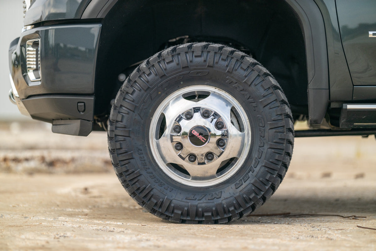 Rough Country 3 Inch Lift Kit | Dually | Chevy/GMC Sierra 3500 HD/Silverado 3500 HD 2WD/4WD (20-26)