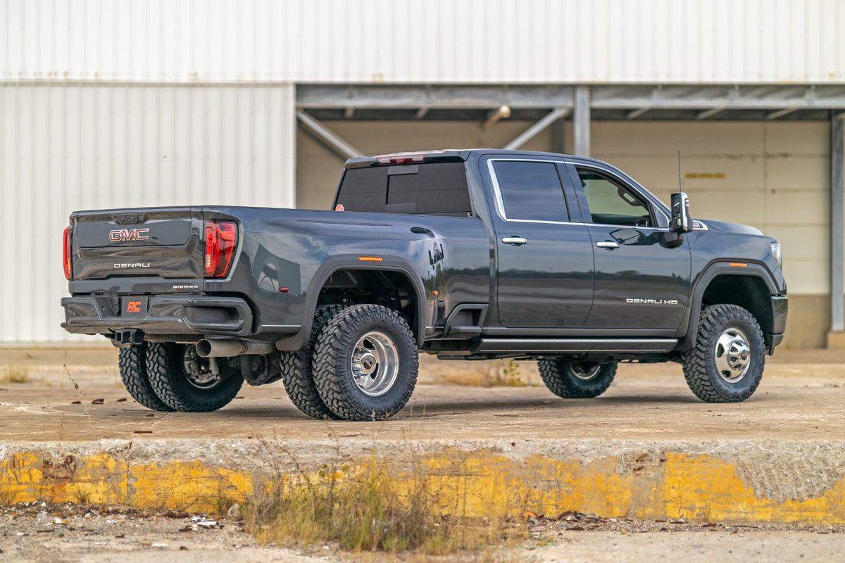 Rough Country 3 Inch Lift Kit | Dually | Chevy/GMC Sierra 3500 HD/Silverado 3500 HD 2WD/4WD (20-26)