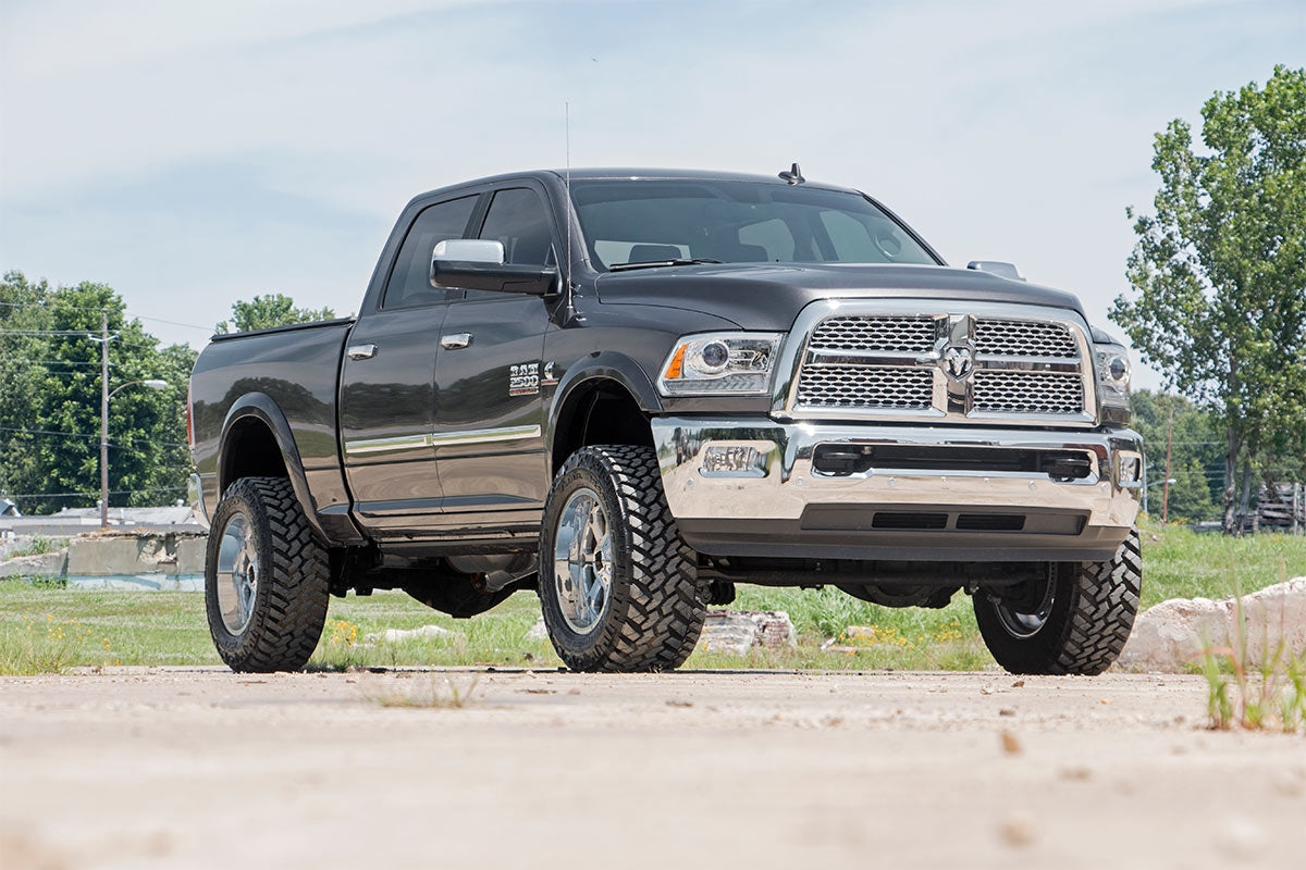 Rough Country 2.5 Inch Lift Kit | Ram 2500 4WD (2014-2018)