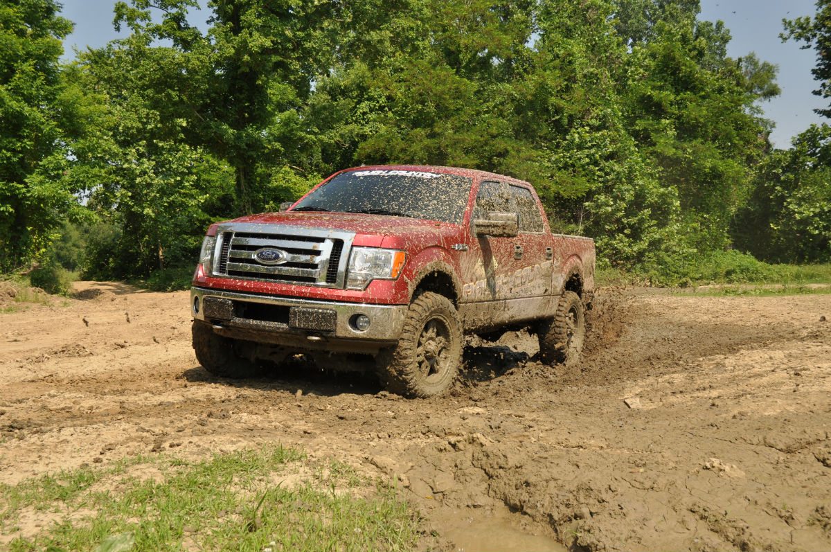 Rough Country 6 Inch Lift Kit | Ford F-150 4WD (2009-2010)