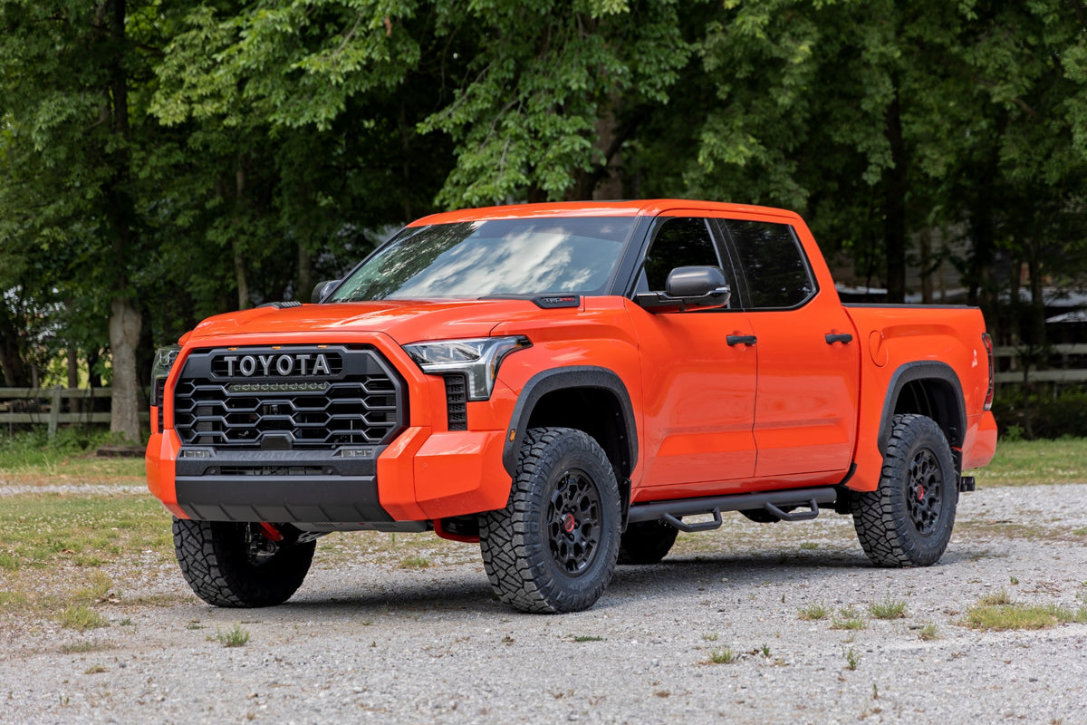 Rough Country 2.5 Inch Lift Kit | TRD Pro | Toyota Tundra 4WD (2022-2026)
