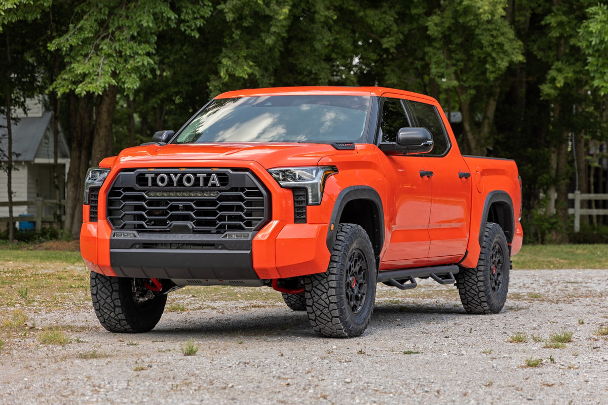 Rough Country 2.5 Inch Lift Kit | TRD Pro | Toyota Tundra 4WD (2022-2026)