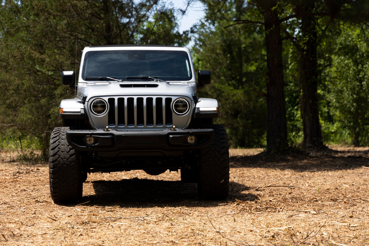 Rough Country 3.5 Inch Lift Kit | C/A Drop | 4-Door | 392 | Jeep Wrangler Unlimited (18-23)