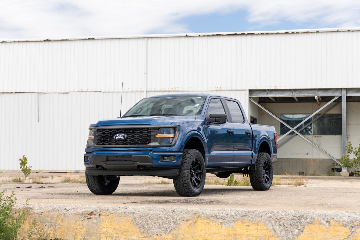 Rough Country 3 Inch Lift Kit | Forged UCA | Ford F-150 2WD (2021-2026)