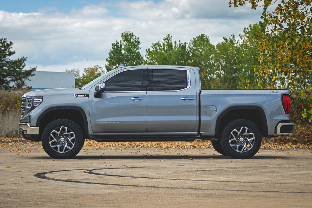 Rough Country 3.5 Inch Lift Kit | GMC Sierra 1500 2WD/4WD (2025-2026)