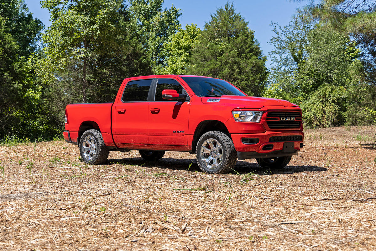 Rough Country M1 Adjustable Leveling Struts | Monotube | 0-2" | Ram 1500 2WD/4WD (19-26)