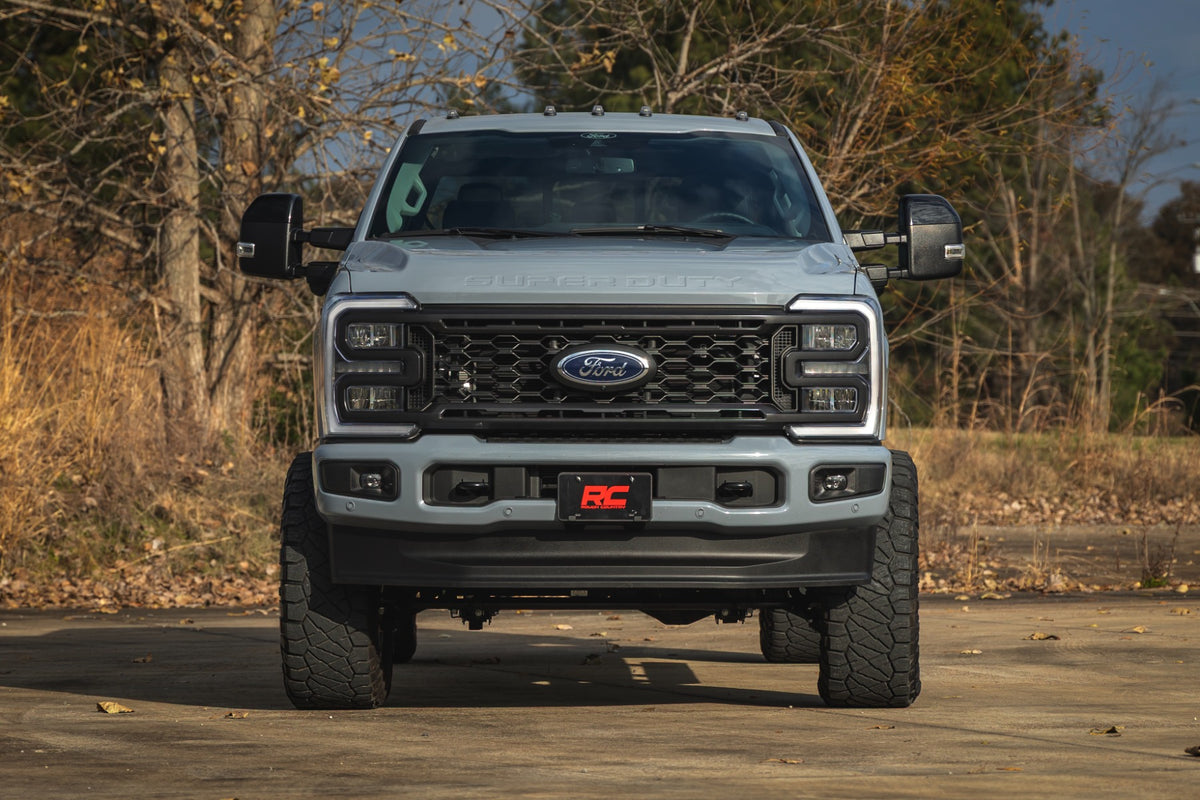 Rough Country 4.5 Inch Lift Kit | Ford F-250/F-350 Super Duty 4WD (2023-2026)