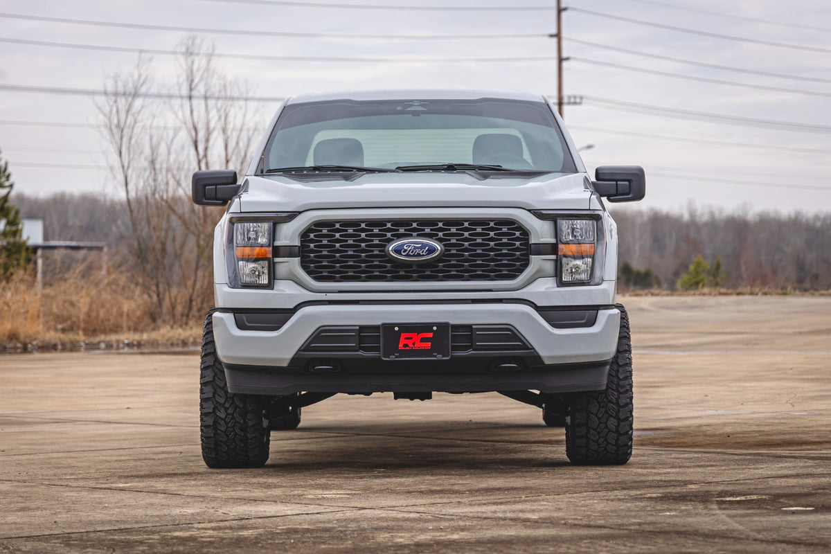 Rough Country 4 inch Lift Kit | Forged UCA | M1/M1 | No Cut | Ford F-150 4WD (2021-2026)
