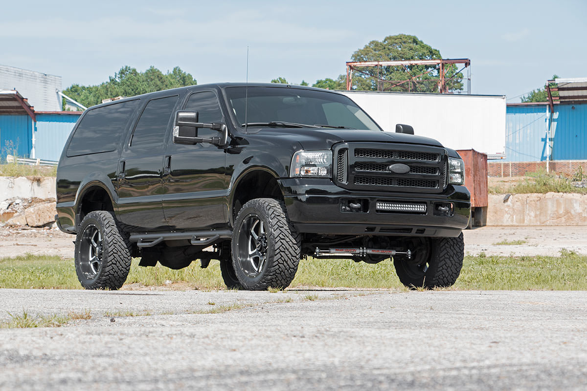 Rough Country 3 Inch Lift Kit | Ford Excursion 4WD (2000-2005)