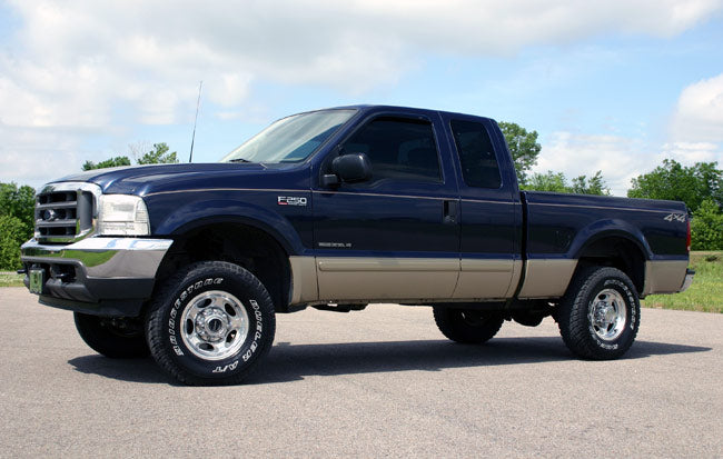 Rough Country 2.5 Inch Leveling Kit | Ford F-250/F-350 Super Duty 4WD (99-04)