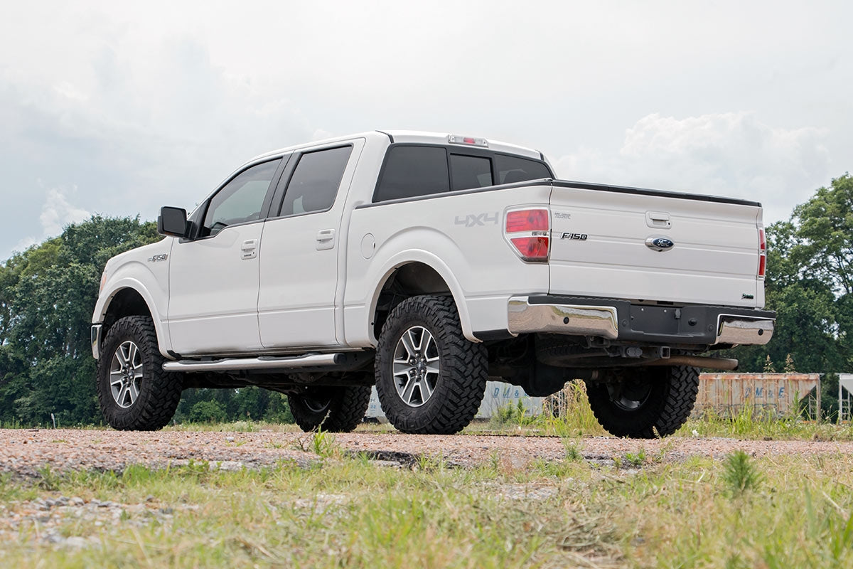 Rough Country 3 Inch Lift Kit | Ford F-150 4WD (2009-2013)