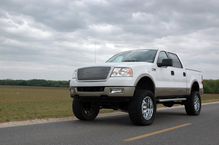 Rough Country 6 Inch Lift Kit | Ford F-150 4WD (2004-2008)