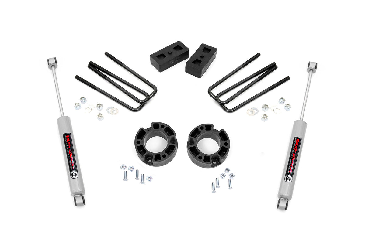 Rough Country 3.5 Inch Lift Kit | Chevy/GMC 1500 2WD (07-13)
