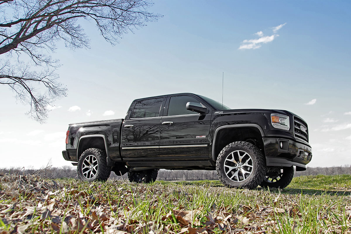 Rough Country 6 Inch Lift Kit | Chevy/GMC 1500 (14-18)