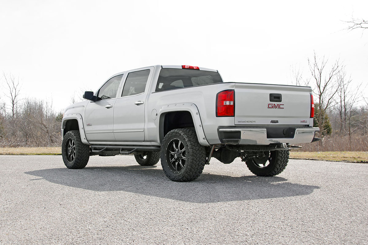 Rough Country 5 Inch Lift Kit | Chevy/GMC 1500 (14-18)
