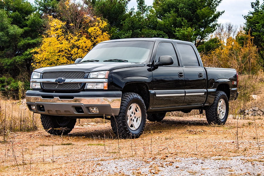 Rough Country 1.5-2 Inch Lift Kit | Chevy/GMC 1500 4WD (99-06 & Classic)