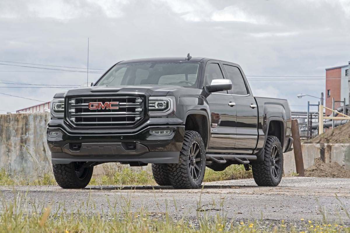 Rough Country 3.5 Inch Lift Kit | Chevy/GMC 1500 (07-16)