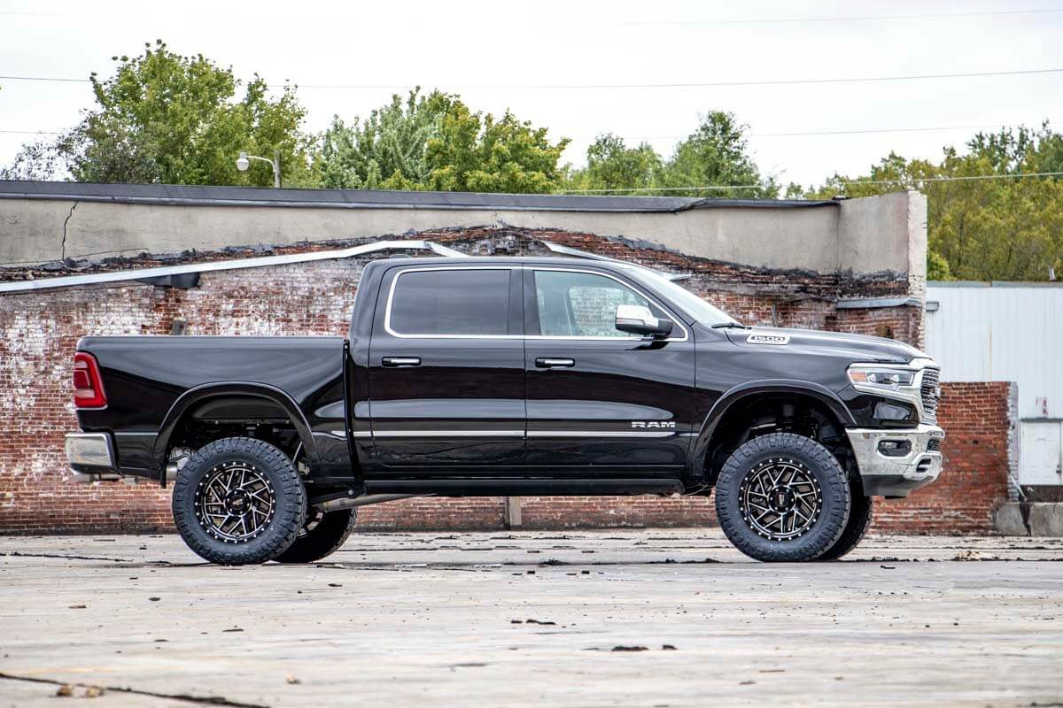Rough Country 5 Inch Lift Kit | Air Ride | Ram 1500 4WD (2019-2024)