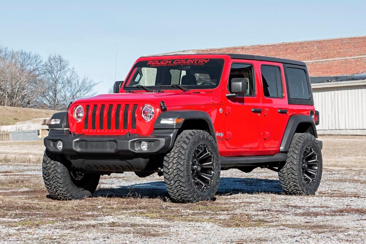 Rough Country 2.5 Inch Lift Kit | Jeep Wrangler JL/Wrangler Unlimited (24-26)