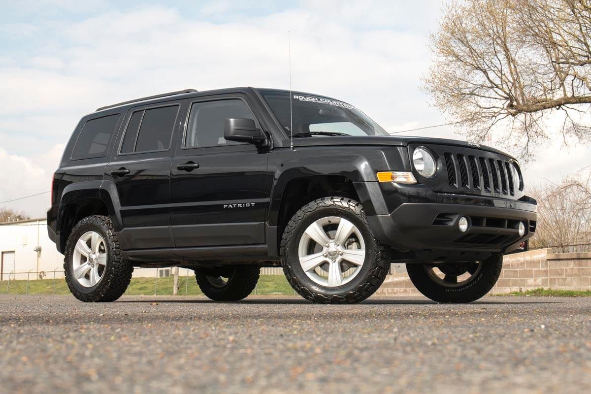 Rough Country 2 Inch Lift Kit | Jeep Compass (07-16)/Patriot (10-17) 4WD