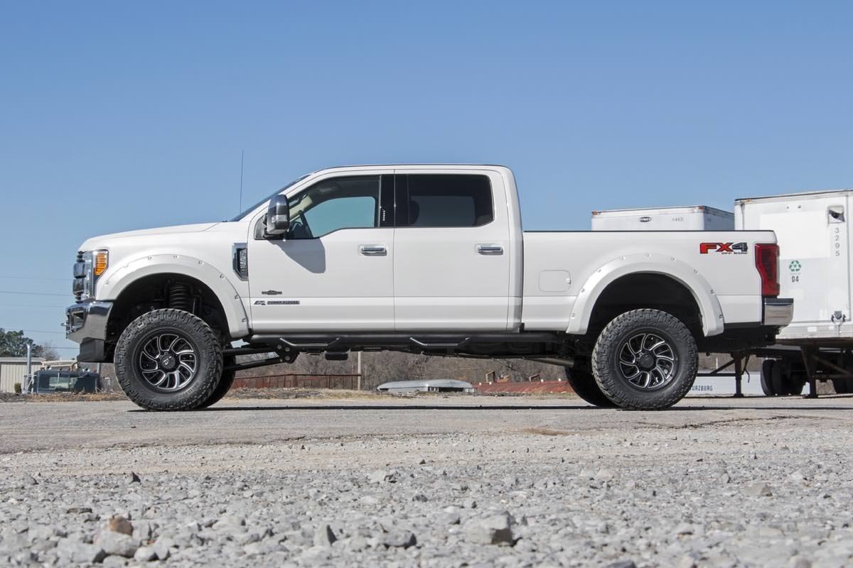 Rough Country 4.5 Inch Lift Kit | Ford F-250/F-350 Super Duty 4WD (2017-2022)