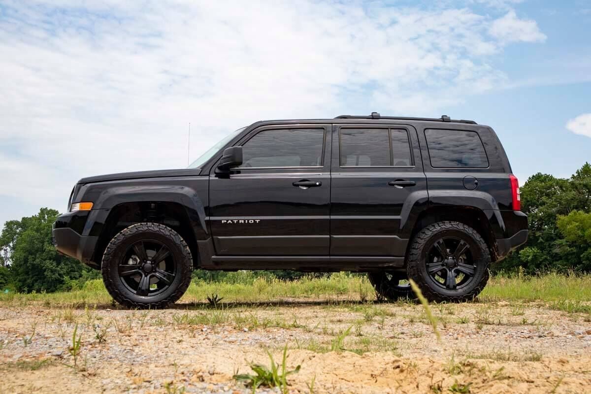 Rough Country 2 Inch Lift Kit | Jeep Compass (07-16)/Patriot (10-17) 4WD