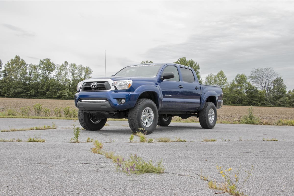 Rough Country 3 Inch Lift Kit | Toyota Tacoma 4WD (2005-2023)