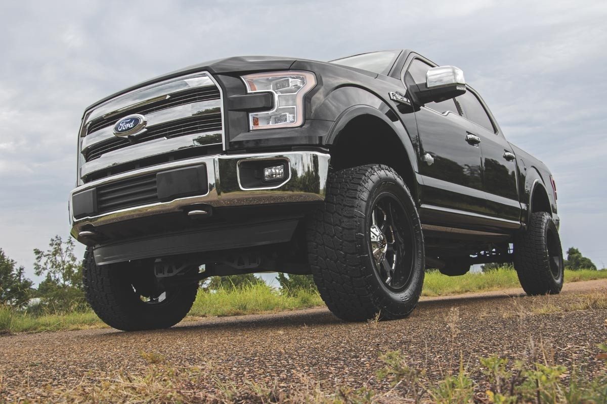 Rough Country 6 Inch Lift Kit | Ford F-150 4WD (2015-2020)