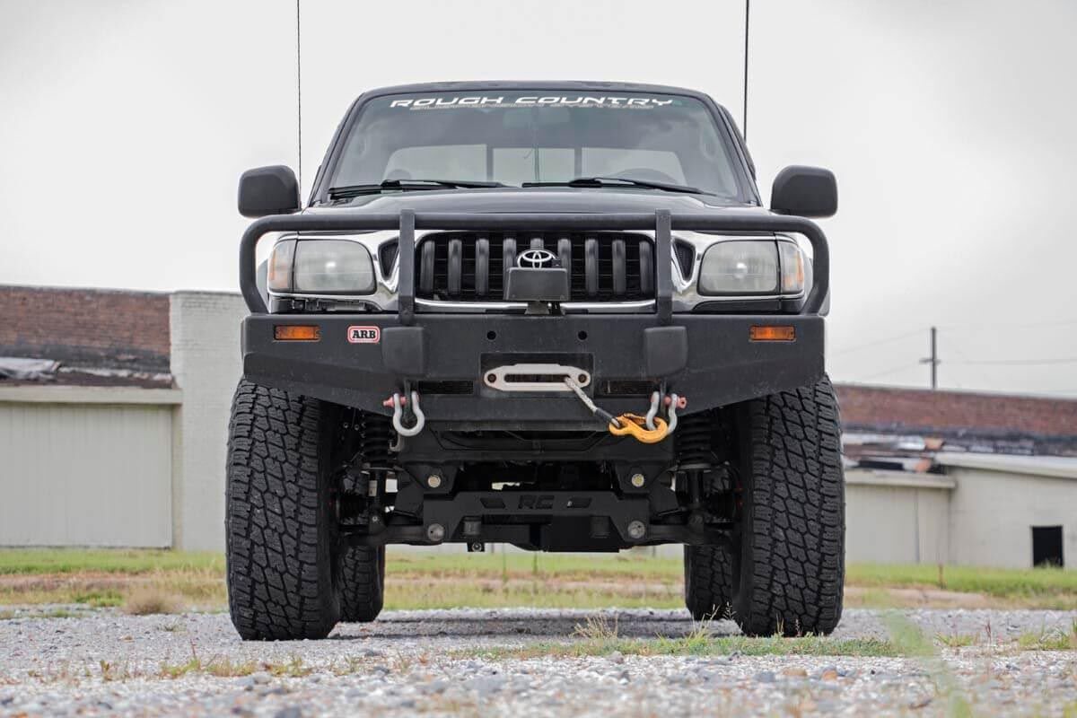 Rough Country 6 Inch Lift Kit | Toyota Tacoma 2WD/4WD (1995-2004)