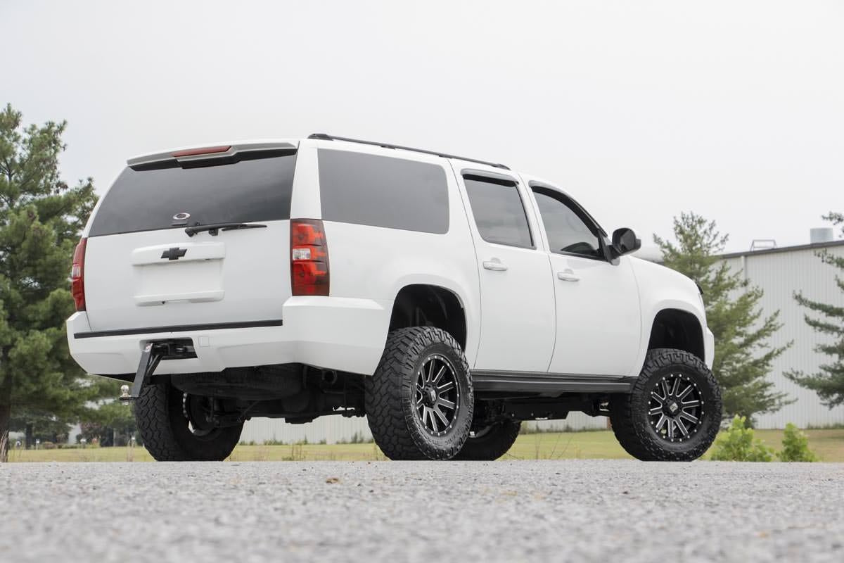 Rough Country 7 Inch Lift Kit | Chevy/GMC SUV 1500 2WD/4WD (2007-2014)