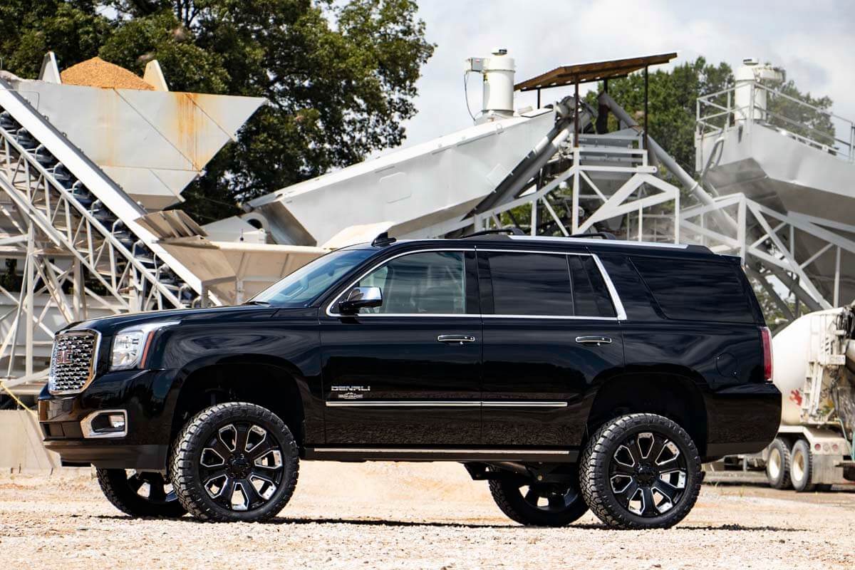 Rough Country 6 Inch Lift Kit | Chevy/GMC SUV 1500 4WD (2015-2020)