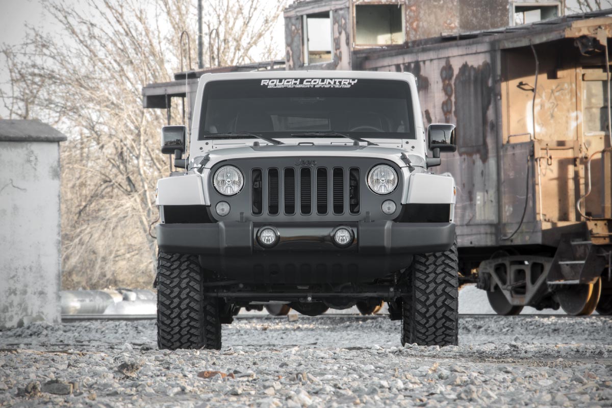 Rough Country 2.5 Inch Lift Kit | 4-Door | Jeep Wrangler JK 2WD/4WD (2007-2018)