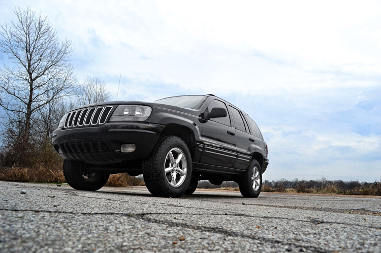 Rough Country 2 Inch Lift kIt | Jeep Grand Cherokee WJ 4WD (1999-2004)