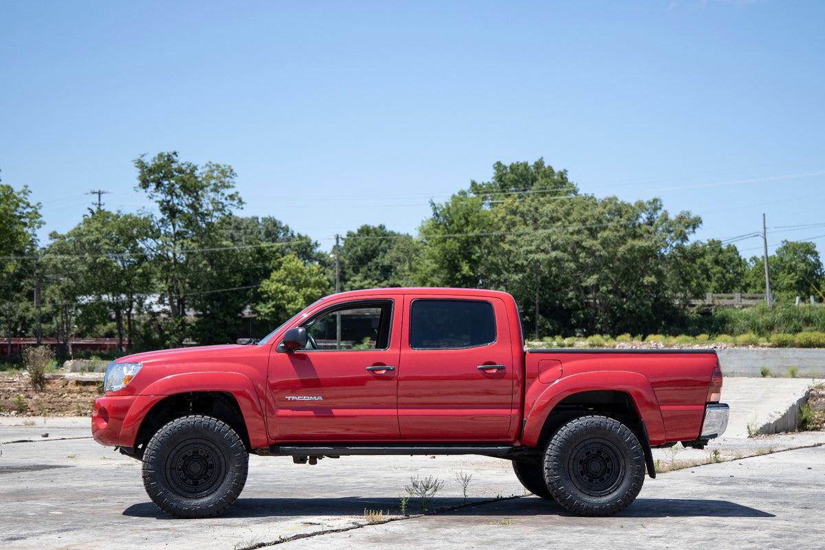 Rough Country 3.5 Inch Lift Kit | Toyota Tacoma 2WD/4WD (2005-2023)