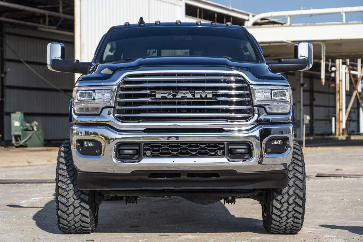 Rough Country 5 Inch Lift Kit | DRW | OE Rear Air | Ram 3500 4WD (2020-2024)