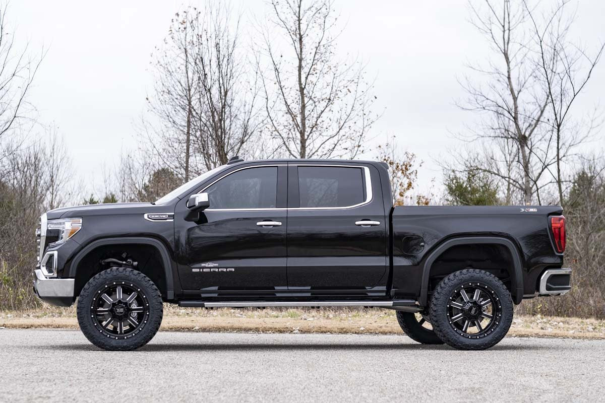 Rough Country 6 Inch Lift Kit | GMC Sierra 1500 2WD/4WD (2019-2024)