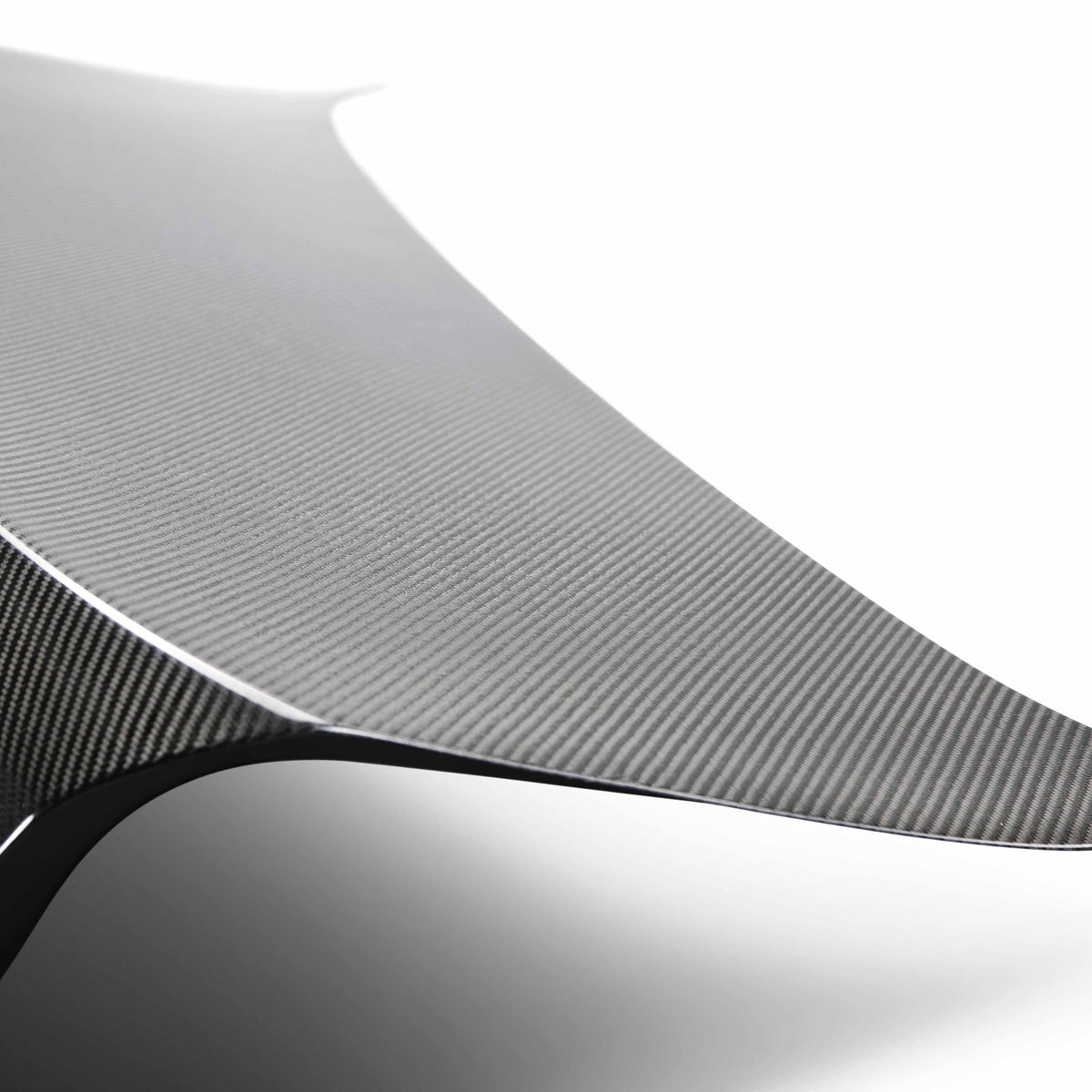 Seibon OEM-Style Carbon Fiber Trunk Lid for 2011-2016 5-Series and 2013-2016 M5