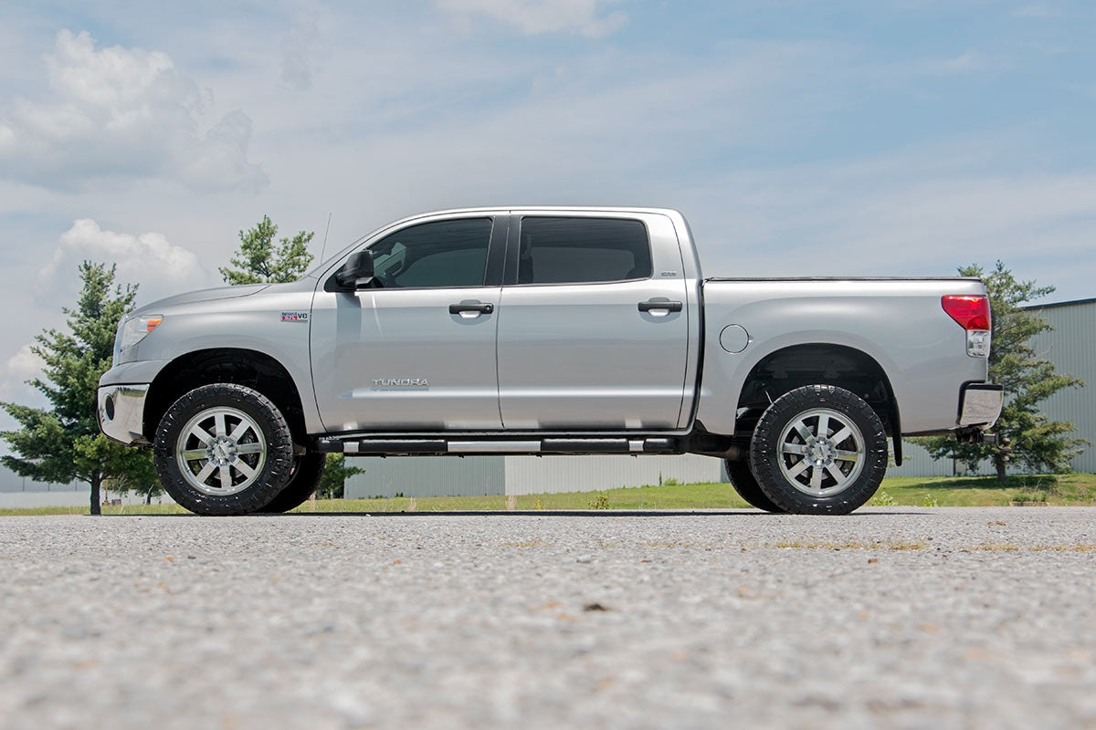 Rough Country 3.5 Inch Lift Kit | Toyota Tundra 2WD/4WD (2007-2021)