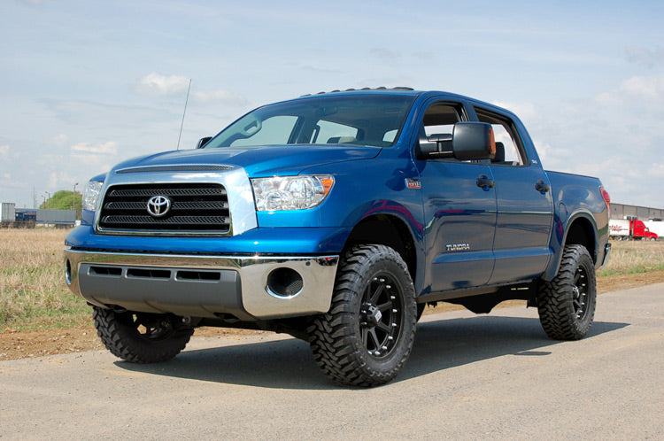 Rough Country 4.5 Inch Lift Kit | Toyota Tundra 2WD/4WD (2007-2015)