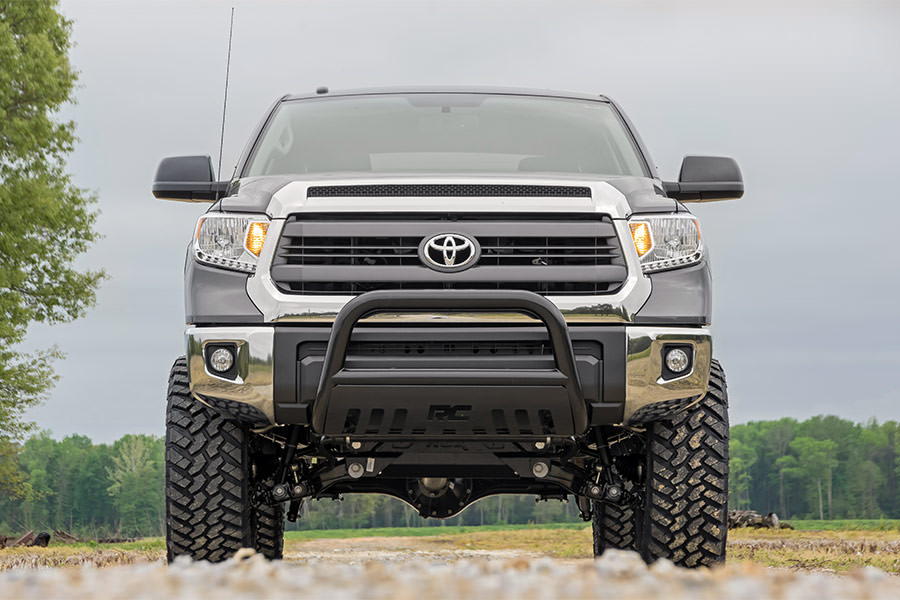 Rough Country 6 Inch Lift Kit | Toyota Tundra 2WD/4WD (2007-2015)
