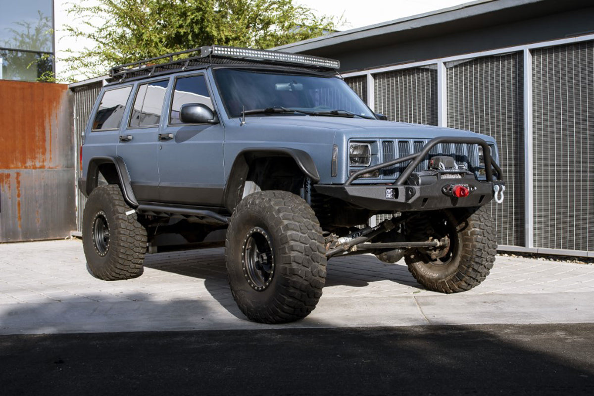 Rough Country 6.5 Inch Lift Kit | X-Series | Jeep Cherokee XJ 2WD/4WD (1984-2001)