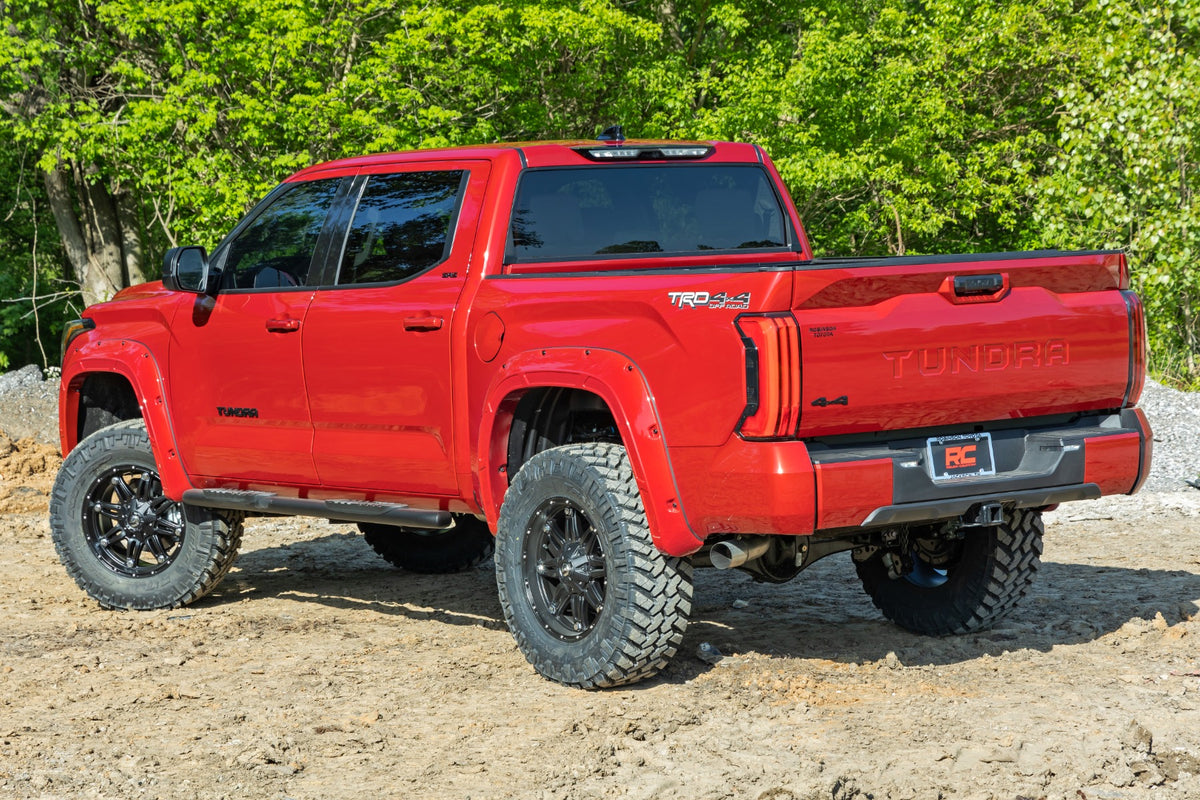 Rough Country 6 Inch Lift Kit | Toyota Tundra 4WD (2022-2026)