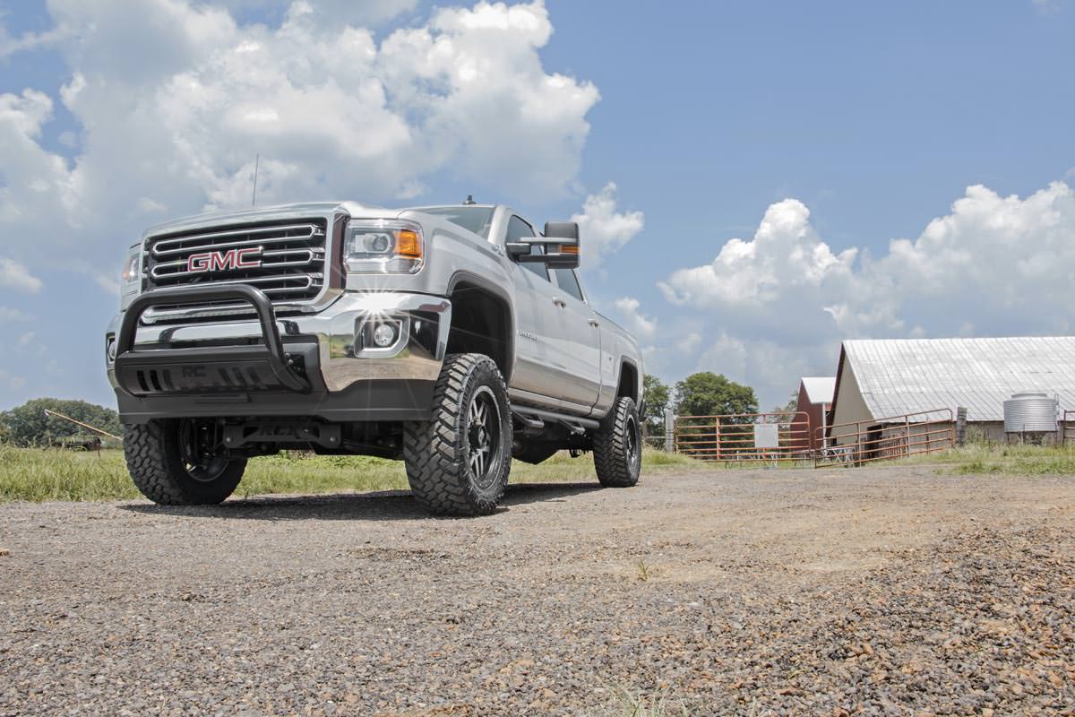 Rough Country 5 Inch Lift Kit | Chevy/GMC 2500HD/3500HD (11-19)