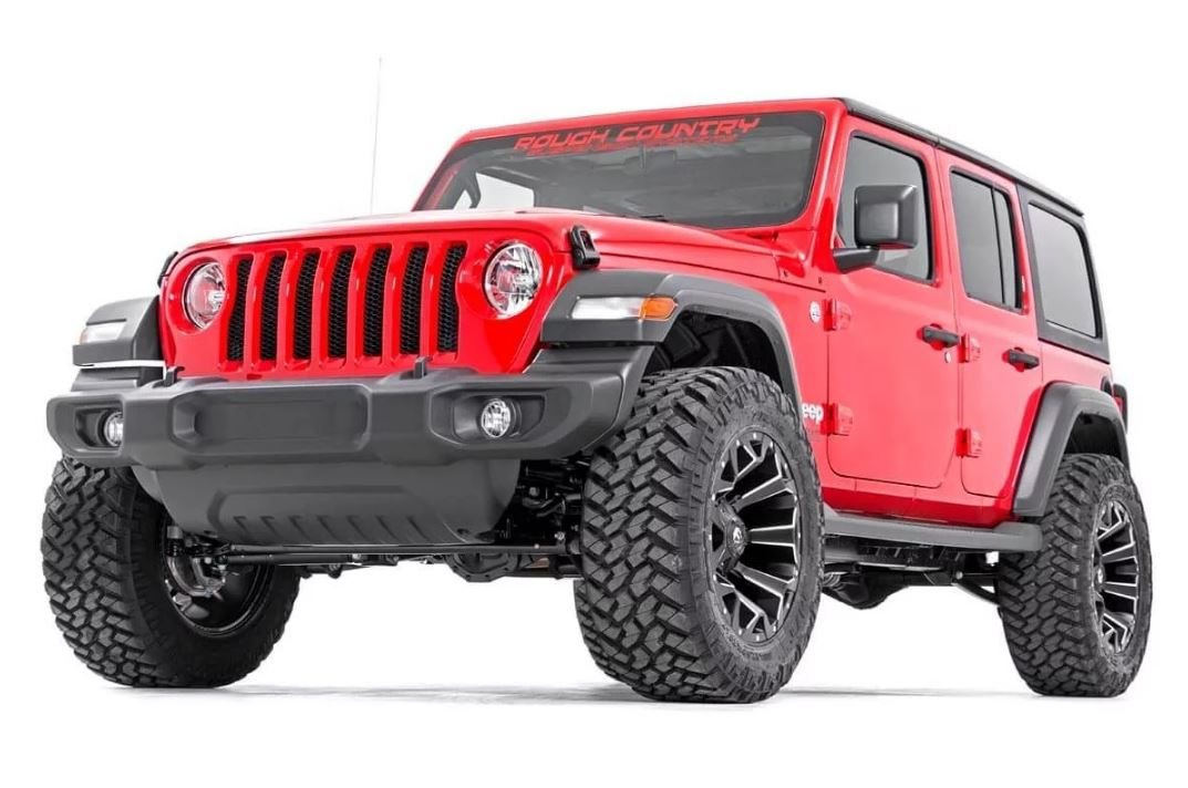 Rough Country 2.5 Inch Lift Kit | 4-Door | Jeep Wrangler Unlimited JL 4WD (18-23)