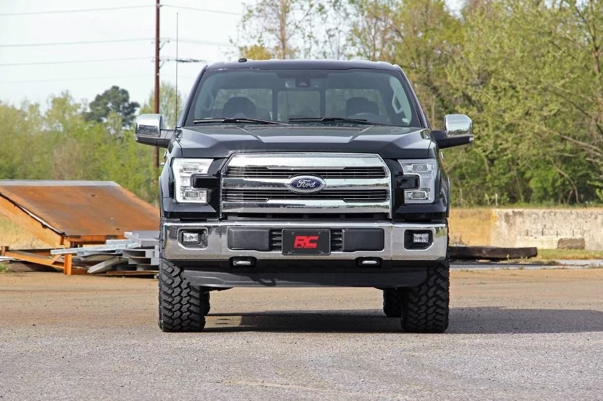 Rough Country 2 Inch leveling Kit | Ford F-150 (14-26)/Raptor (19-20)